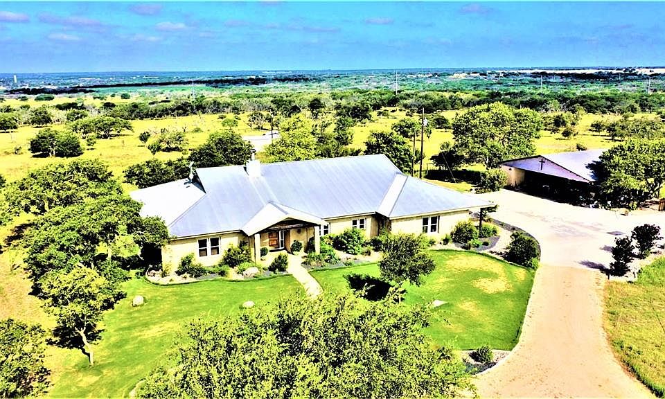 1st image of 961 Turkey Ridge Ln