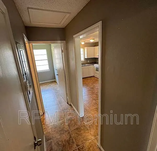 5057 Baker Blvd #C — Photo 11