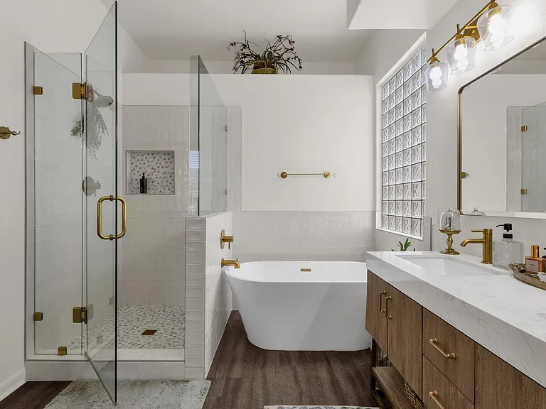 400 W Half Moon Way — Photo 8
