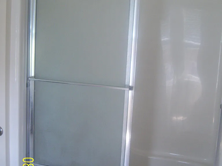 Ensuite bathroom #1