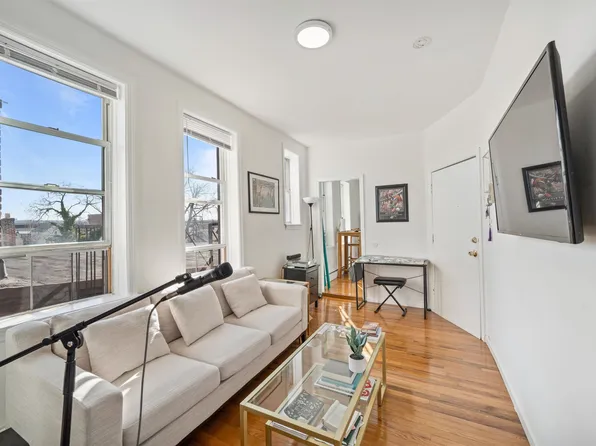 34 W 10th St APT 7, Bayonne, NJ 07002