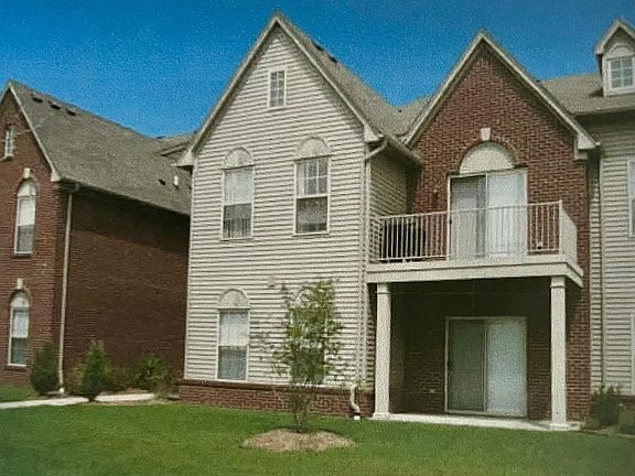 2nd image of 1321 Addington Ln