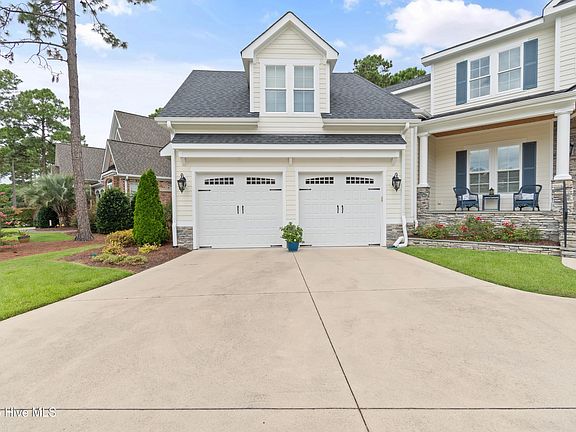 4th image of 3712 Fairfield Way