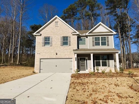 525 Paces Dr, Lithia Springs, GA 30122