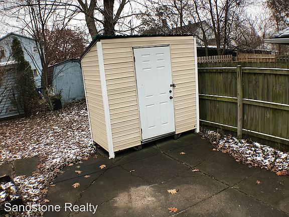 5th image of 3837 E 54th St