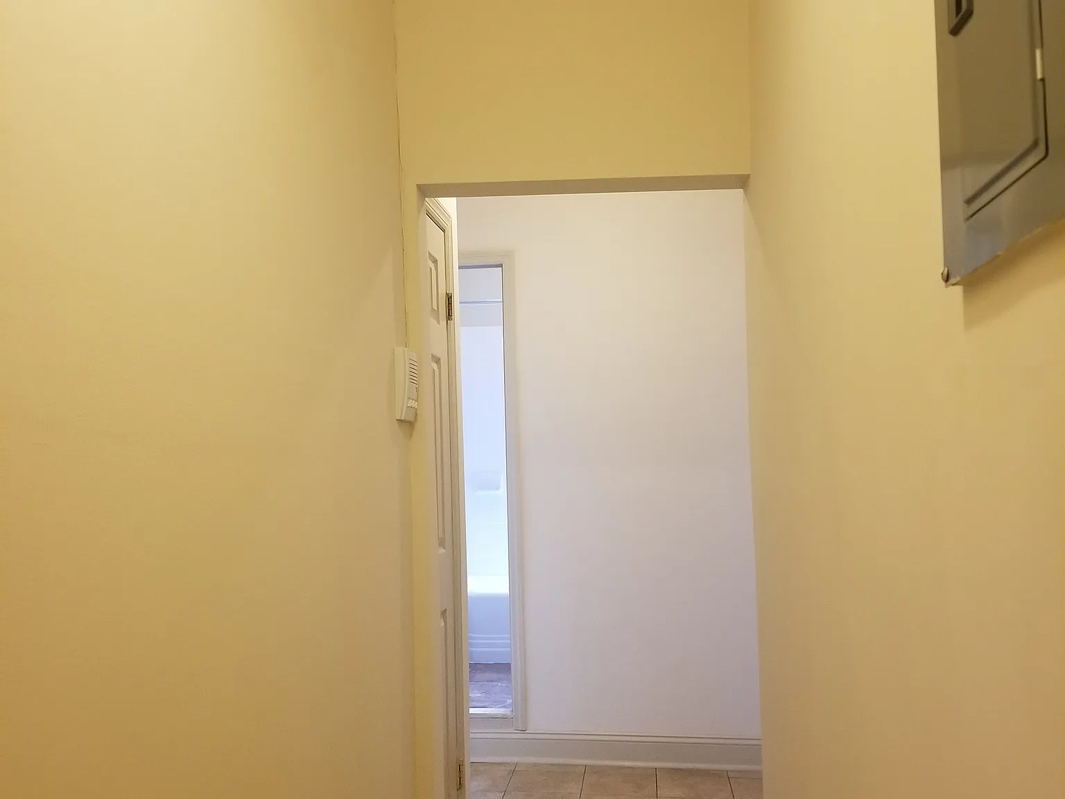 1 bed, 680 sqft, $1,950 — Photo 3
