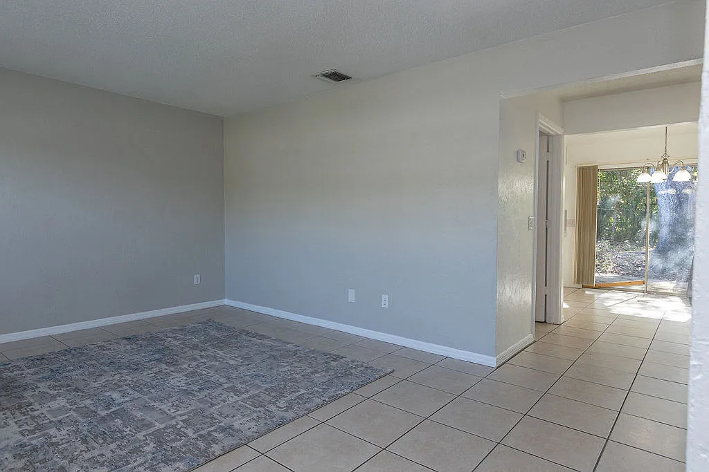 1516 South Boundary Street - 1 — Photo 3