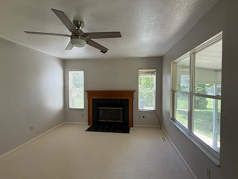 5990 Rings Rd — Photo 14