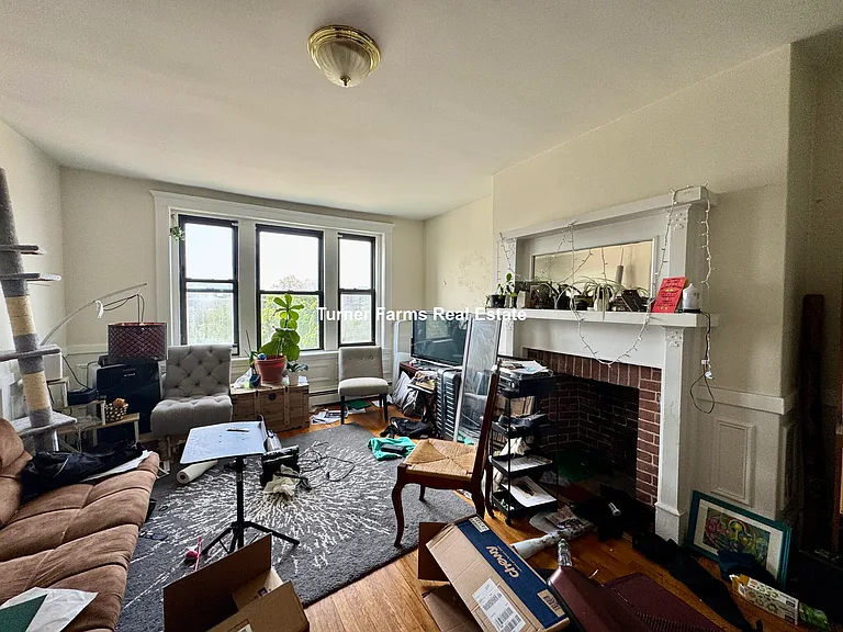 1680 Commonwealth Ave #4F — Photo 1