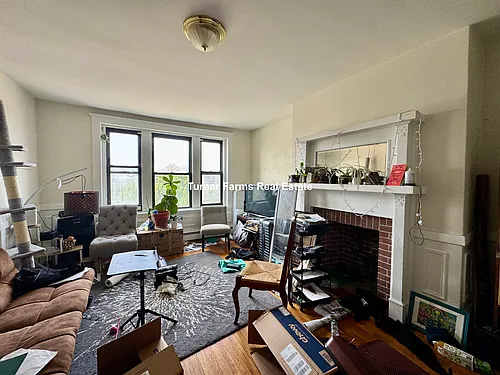 1680 Commonwealth Ave #4F Photo 1