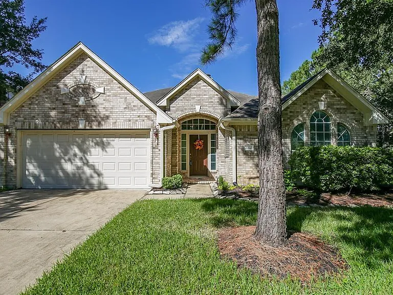20502 Pioneer Bend Ct — Photo 1
