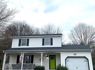 1132 Laural Ln, Malta, NY 12020