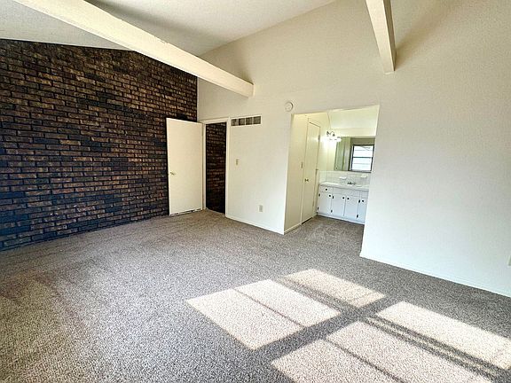 4th image of 117-127 W Nettleton Ave #123