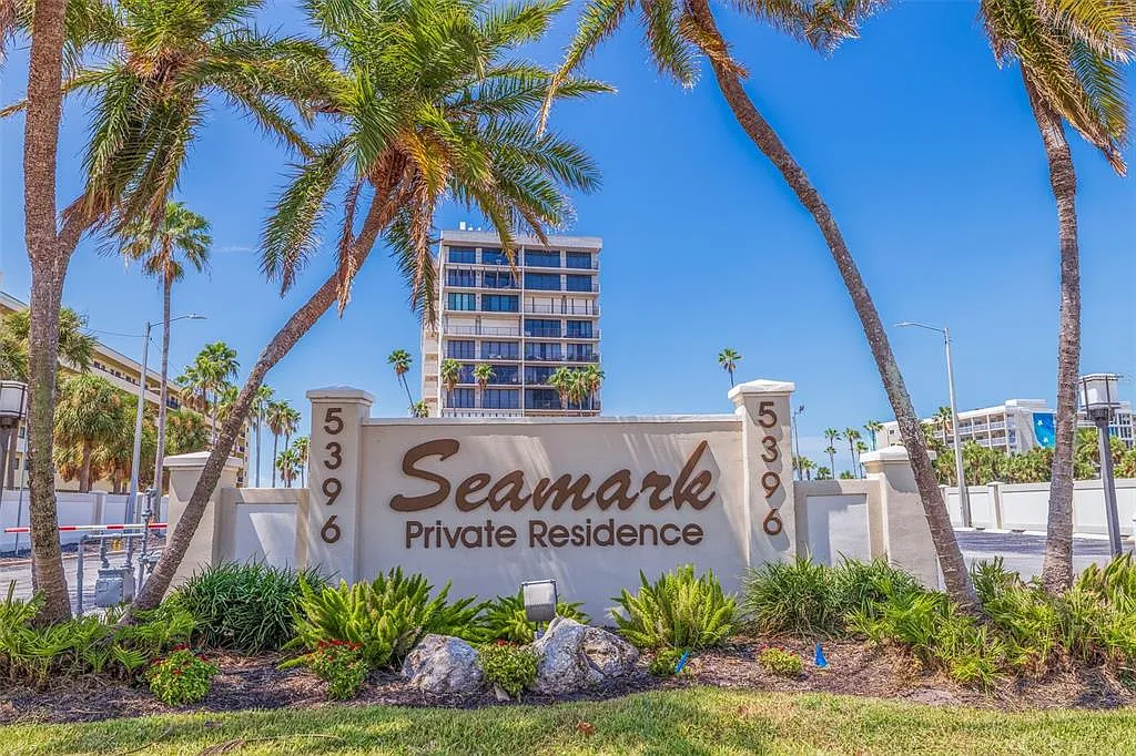 2 bed, 2.0 bath, 1180 sqft, $4,000 — Photo 1