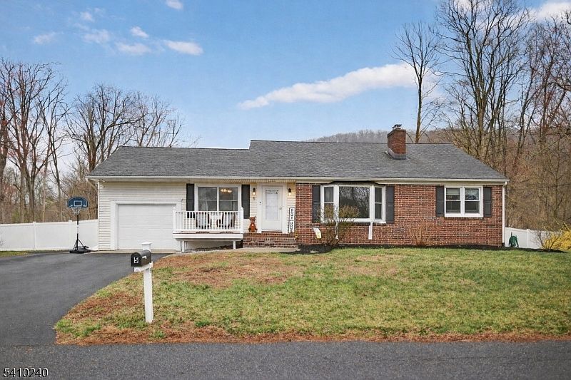 1st image of 5 Birch Rd