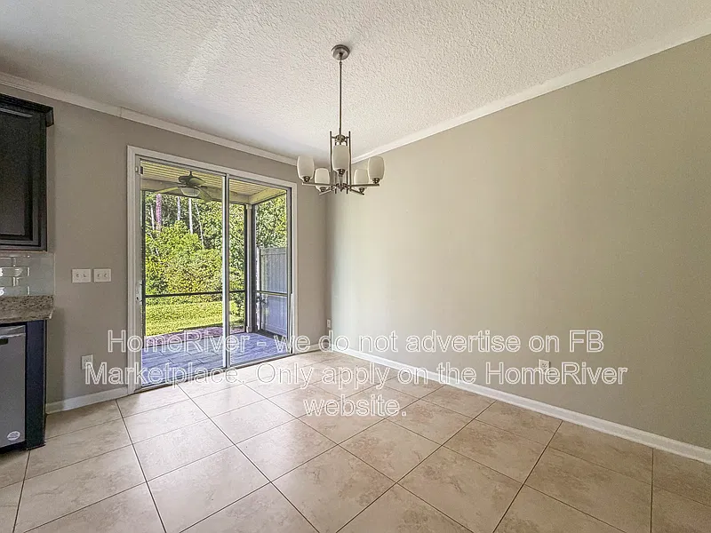 3 bed, 2.5 bath, 1591 sqft, $2,145 — Photo 4