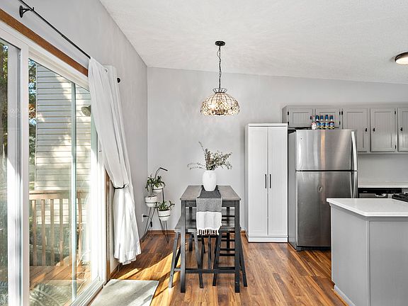 4th image of 5600 N Innsbruck Ct NE