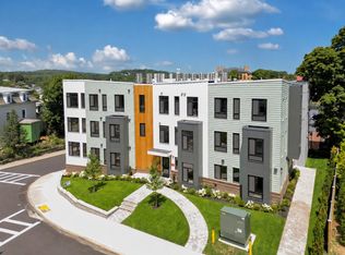 34 Oak St #304, Hyde Park, MA 02136