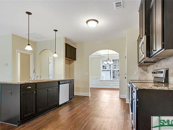 5th image of 15 Oakmont Drive