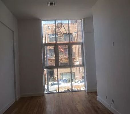 3rd image of 168 Meserole St APT 3A