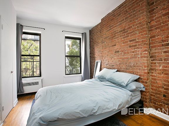 2nd image of 224 W 16th St APT 9