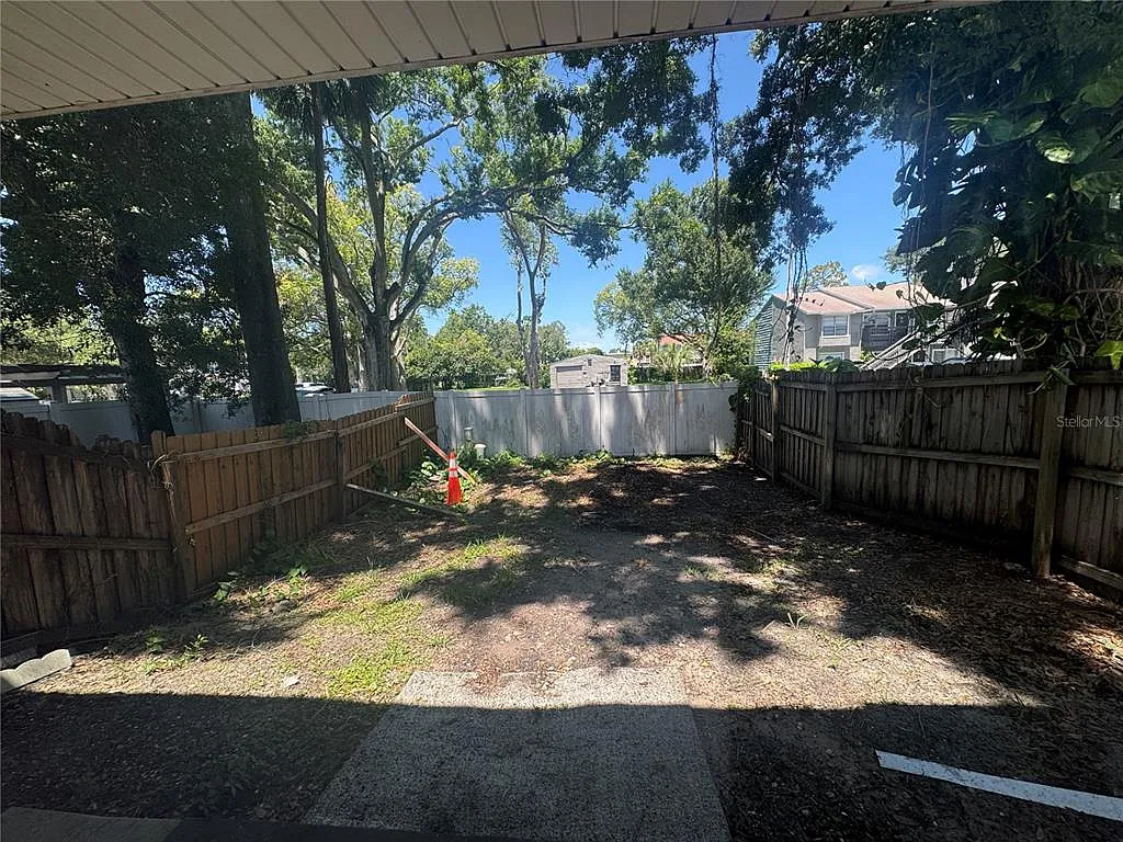 2 bed, 2.5 bath, 1034 sqft, $1,750 — Photo 4