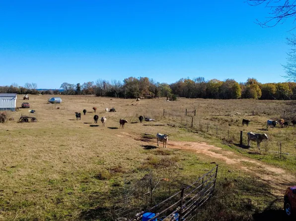 5590 Collie Rd, Gilmer, TX 75644