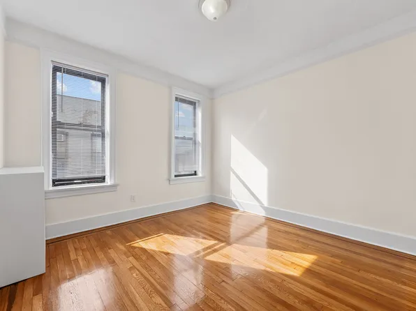 2234 Ocean Avenue image 4 of 9