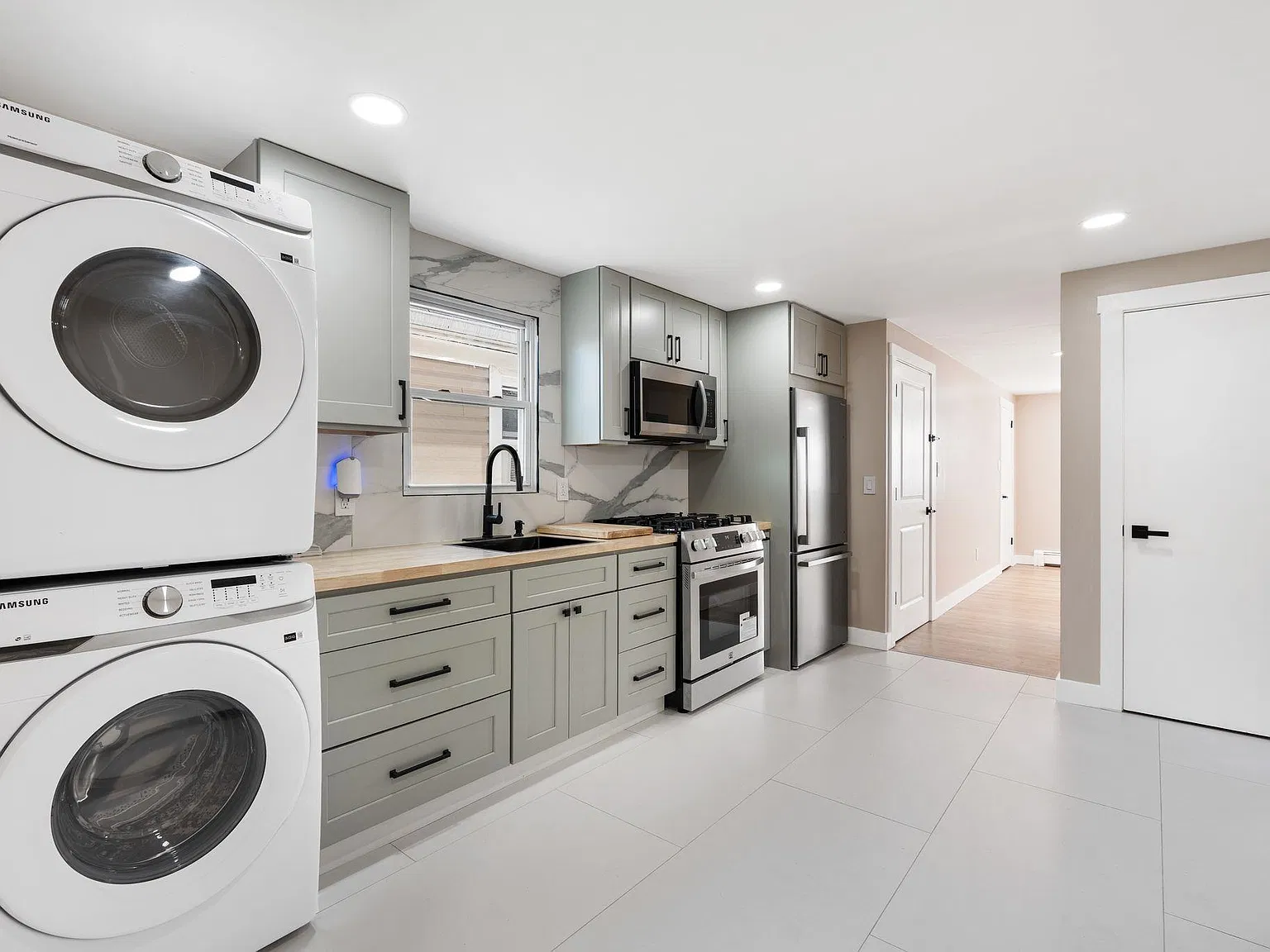 2 bed, 1.0 bath, 800 sqft, $2,600 — Photo 4