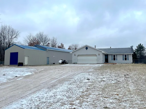 15993 Peach Ridge Ave, Kent City, MI 49330