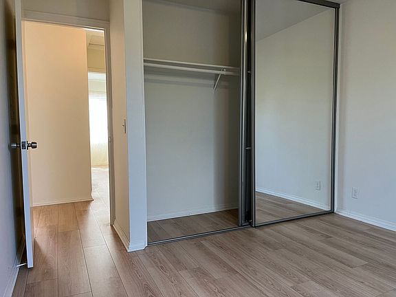 5th image of 224 S Ditmar St #2B