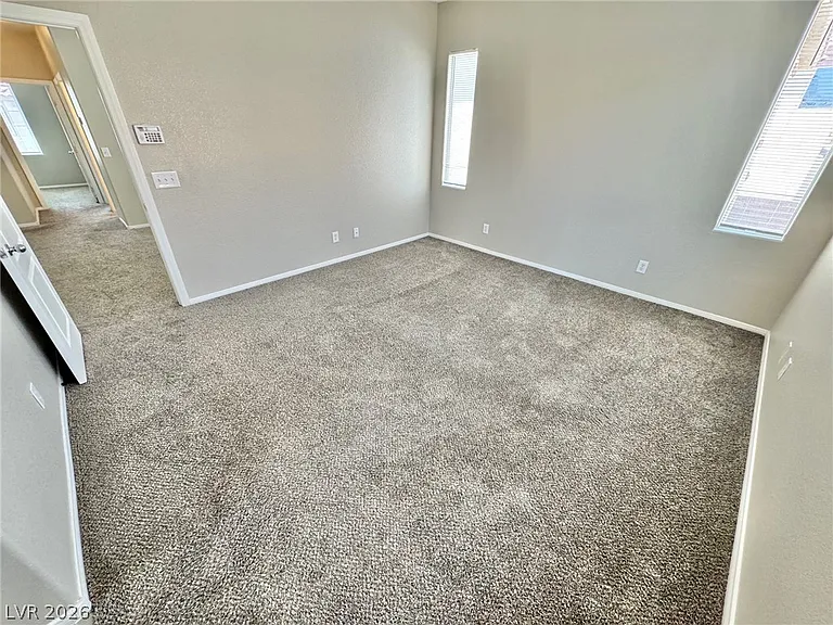 6012 Traviata Ave — Photo 10