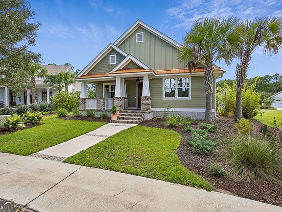 2nd image of 111 Hamlet Cir