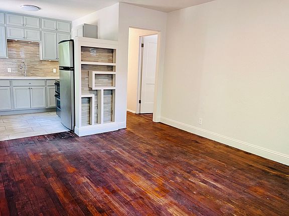 5th image of 1013 Haynes St