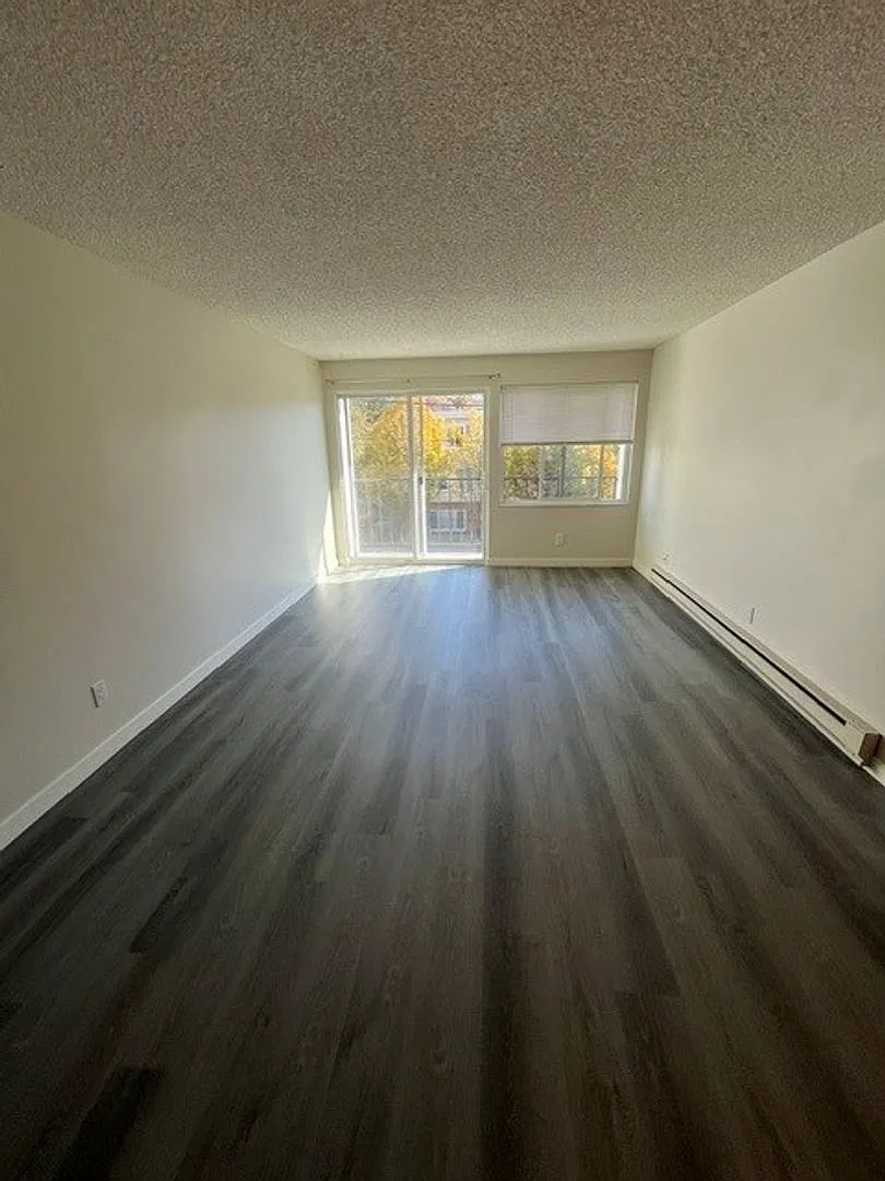 2bed/2bath with dishwasher — Photo 3