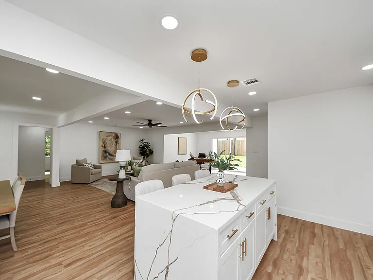 6249 Locke Ln — Photo 27