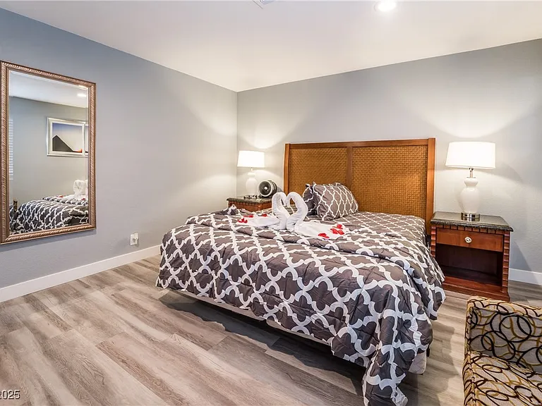 3955 Savoy Ct — Photo 4