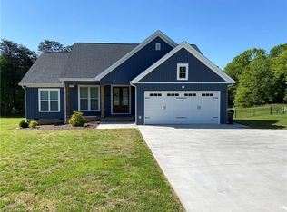 1725 Chestnut Grove Rd, King, NC 27021