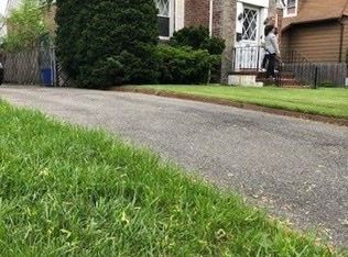 219 Fir St, Valley Stream, NY 11580