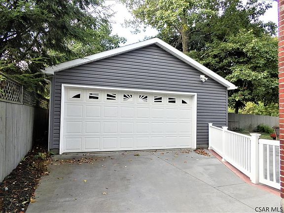 2nd image of 617 Belmont St