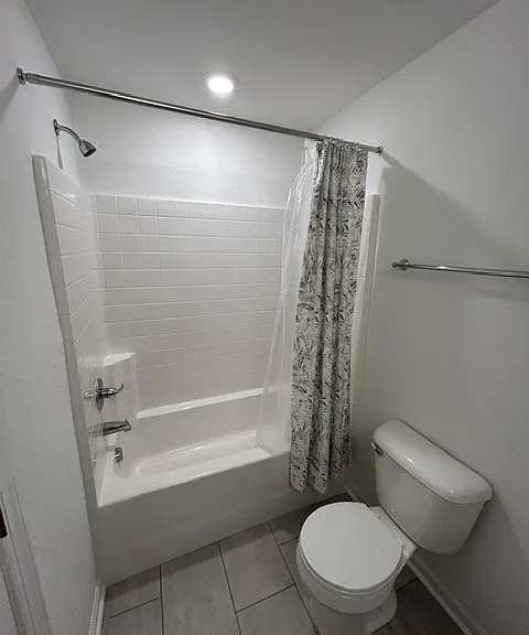 2514 Fieldsway Dr — Photo 4