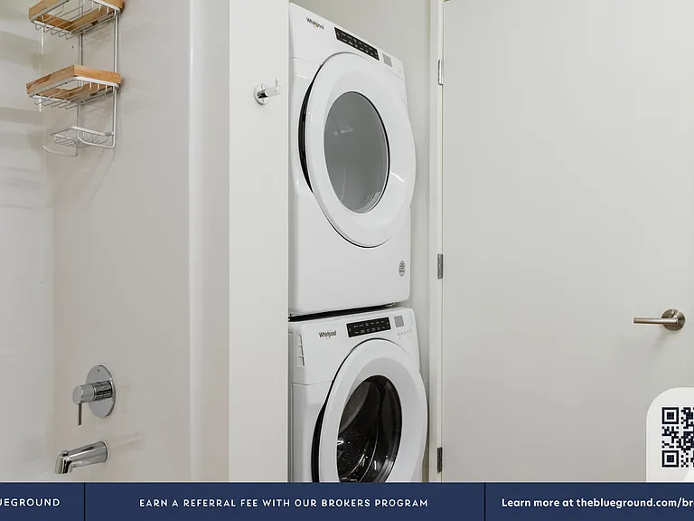 Washer/Dryer in Apartment