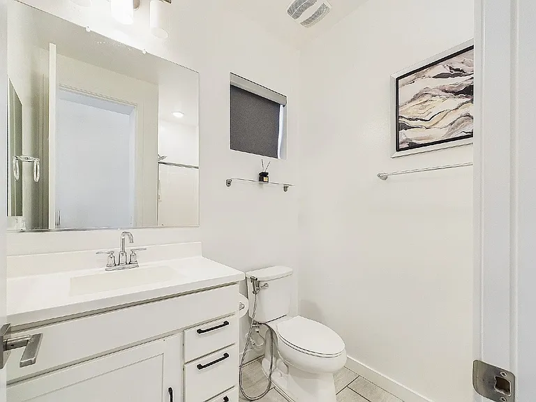 1133 N Jay Pl — Photo 7