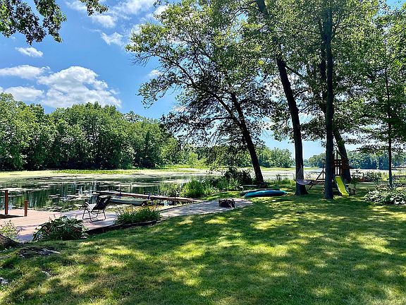 3rd image of 4384 Peninsular Dr