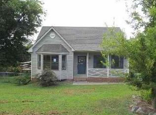 1746 Wynnewood Dr, Chapmansboro, TN 37035