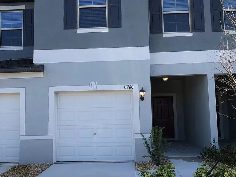 11760 Dumaine Valley Rd — Photo 1