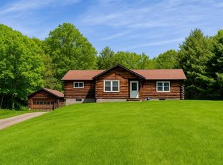 712 Pine Hill Rd, Russell, MA 01071