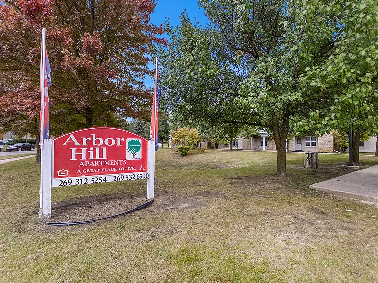 60 Springview Dr #306 — Photo 8