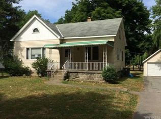 162 Borden Rd, Depew, NY 14043