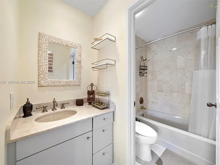 2332 Fisher Island Dr #4302 — Photo 32